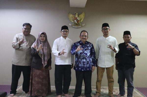 Menuju Agile Governance dalam Keterbukaan Informasi Publik Menuju Agile Governance dalam Keterbukaan Informasi Publik