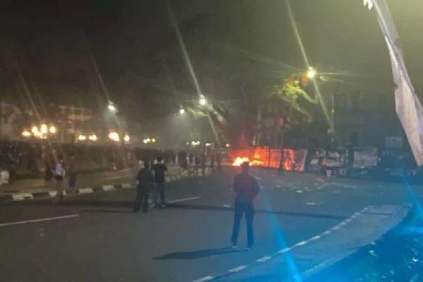 3 Demonstran Tolak UU TNI di Malang yang Hilang Kontak Ditemukan 3 Demonstran Tolak UU TNI di Malang yang Hilang Kontak Ditemukan