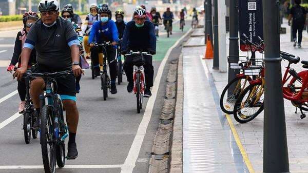 Dishub DKI Jakarta Targetkan Bangun 3,8 Km Jalur Sepeda Tahun Ini Dishub DKI Jakarta Targetkan Bangun 3,8 Km Jalur Sepeda Tahun Ini