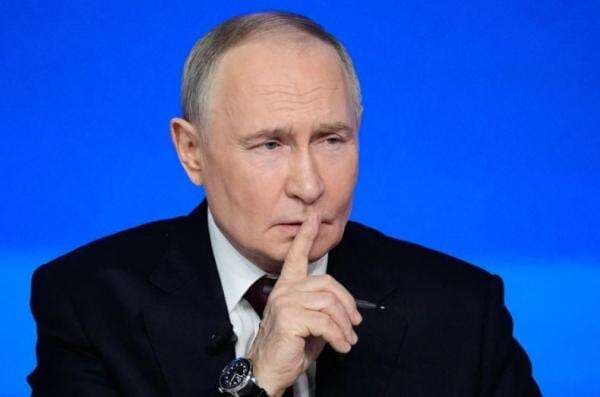 Ketika Putin Blak-blakan Sedang Jatuh Cinta Ketika Putin Blak-blakan Sedang Jatuh Cinta