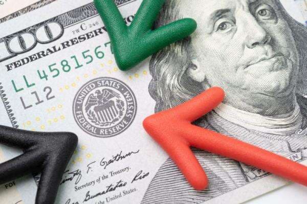 OJK Proyeksi Penurunan Suku Bunga Global dan Domestik Masih Berlanjut OJK Proyeksi Penurunan Suku Bunga Global dan Domestik Masih Berlanjut