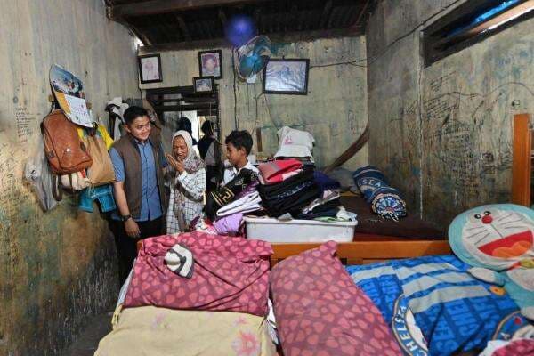 Turun ke Masyarakat, Seskab Teddy Perkuat Praktik Empathetic Governance Turun ke Masyarakat, Seskab Teddy Perkuat Praktik Empathetic Governance