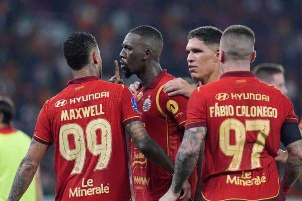 Tak Takut, Persija Tantang Gugusan Bintang Persib di GBLA Tak Takut, Persija Tantang Gugusan Bintang Persib di GBLA