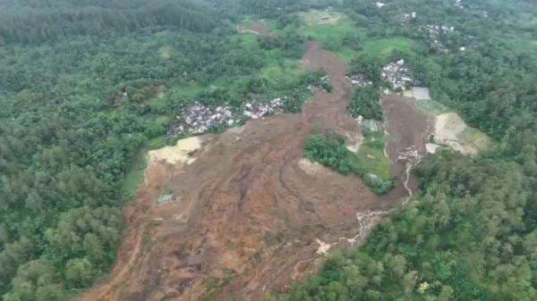 Update Longsor Banjarnegara, 26 Korban Masih Tertimbun 923 Jiwa Mengungsi Update Longsor Banjarnegara, 26 Korban Masih Tertimbun 923 Jiwa Mengungsi