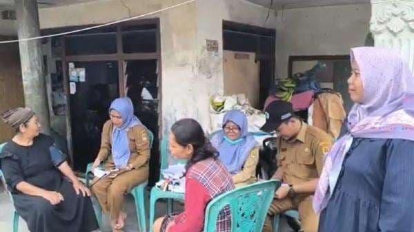 2 Hari Terendam Banjir, Warga Cirebon Terserang Penyakit Kutu Air hingga Jamur Kulit 2 Hari Terendam Banjir, Warga Cirebon Terserang Penyakit Kutu Air hingga Jamur Kulit