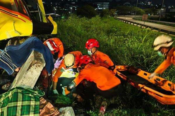 Kecelakaan Maut di Exit Tol Krapyak, Sopir Bus Cahaya Trans Ditahan Kecelakaan Maut di Exit Tol Krapyak, Sopir Bus Cahaya Trans Ditahan