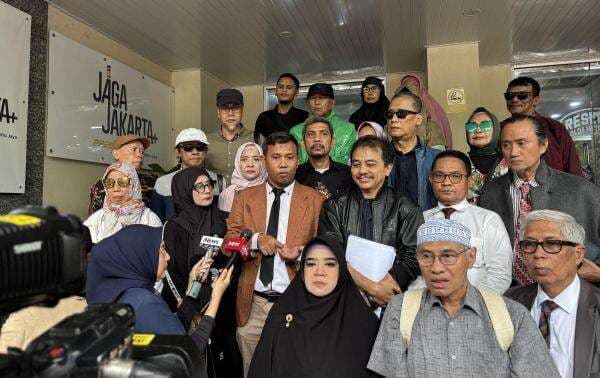 3 Tersangka Klaster Pertama Kasus Tudingan Ijazah Palsu Jokowi Diperiksa Hari Ini 3 Tersangka Klaster Pertama Kasus Tudingan Ijazah Palsu Jokowi Diperiksa Hari Ini