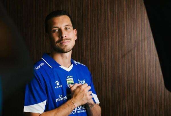 Manajer Persib Bandung Pastikan Pelaku Ancaman Pembunuhan terhadap Thom Haye sedang Diburu Manajer Persib Bandung Pastikan Pelaku Ancaman Pembunuhan terhadap Thom Haye sedang Diburu