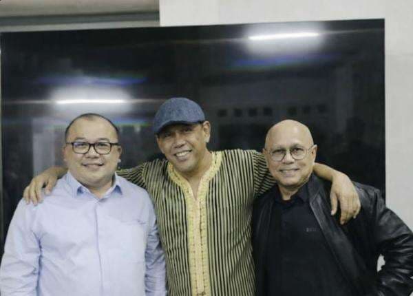 Tersangka Fitnah Ijazah Palsu Eggi Sudjana Puji Jokowi Selangit: Cerdas, Berani, Militan Tersangka Fitnah Ijazah Palsu Eggi Sudjana Puji Jokowi Selangit: Cerdas, Berani, Militan