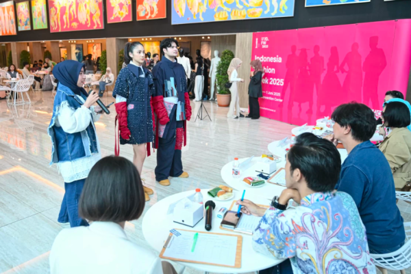 50 Desainer Muda Ini Lomba Rancang Busana Bertema Jakarta, Pemenang Bakal Unjuk Gigi di IFW 2025 50 Desainer Muda Ini Lomba Rancang Busana Bertema Jakarta, Pemenang Bakal Unjuk Gigi di IFW 2025