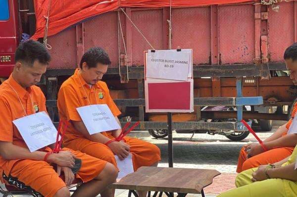 Polisi Buka Peluang Jerat Tersangka Penculikan Kacab Bank BUMN dengan Pasal Pembunuhan Polisi Buka Peluang Jerat Tersangka Penculikan Kacab Bank BUMN dengan Pasal Pembunuhan