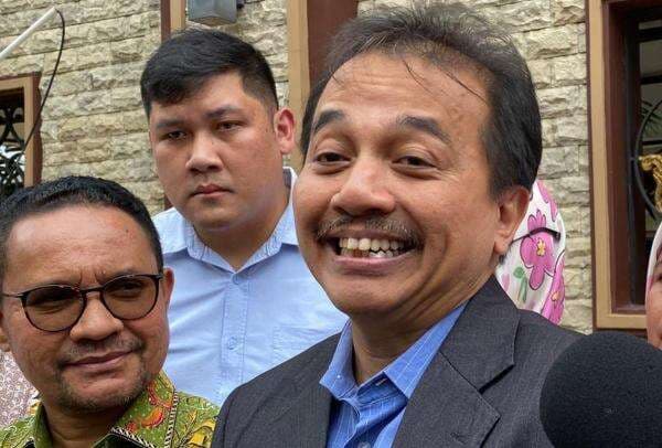 Roy Suryo Cs Siap Diperiksa sebagai Tersangka, Sindir Silfester Matutina dan Firly Bahuri Roy Suryo Cs Siap Diperiksa sebagai Tersangka, Sindir Silfester Matutina dan Firly Bahuri