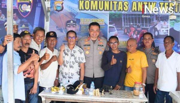 Begini Cara Kapolres Gowa Dekat ke Masyarakat, Bangun Warung Kamtibmas Begini Cara Kapolres Gowa Dekat ke Masyarakat, Bangun Warung Kamtibmas