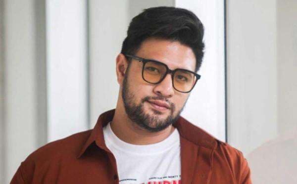 Ammar Zoni Bersidang di Jakarta Hari Ini, Kuasa Hukum: Dia Baik, Semakin Kurus dan Ganteng Ammar Zoni Bersidang di Jakarta Hari Ini, Kuasa Hukum: Dia Baik, Semakin Kurus dan Ganteng