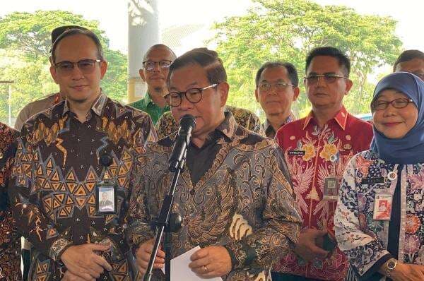 Pramono Kirim 15 Ton Sembako ke Kepulauan Seribu, Stabilkan Harga Jelang Nataru Pramono Kirim 15 Ton Sembako ke Kepulauan Seribu, Stabilkan Harga Jelang Nataru