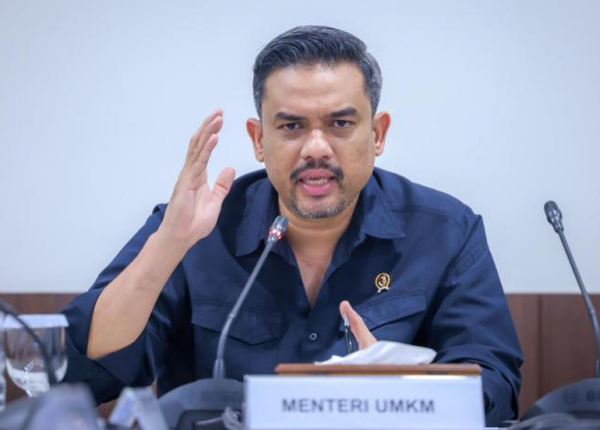 Menteri UMKM Pastikan Keberlanjutan Usaha Pedagang Thrifting, Dialihkan Jual Produk Lokal Menteri UMKM Pastikan Keberlanjutan Usaha Pedagang Thrifting, Dialihkan Jual Produk Lokal