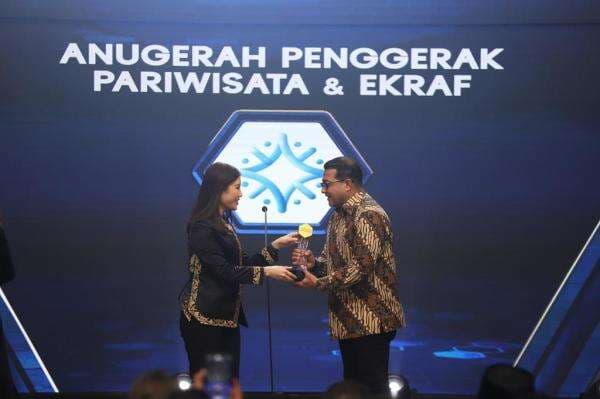 iNews Media Group Gelar Anugerah Penggerak Nusantara 2025, 27 Tokoh-Institusi Raih Penghargaan iNews Media Group Gelar Anugerah Penggerak Nusantara 2025, 27 Tokoh-Institusi Raih Penghargaan