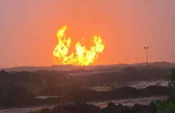 Pipa Gas Meledak di Indragiri Hilir Riau, Jalan Lintas Timur Ditutup Pipa Gas Meledak di Indragiri Hilir Riau, Jalan Lintas Timur Ditutup