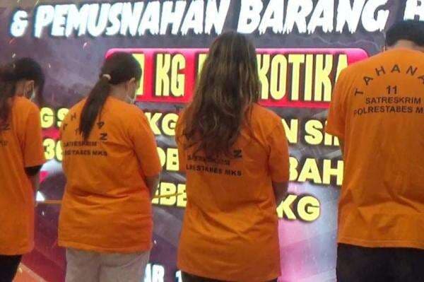 Pelaku Utama Penculikan Bilqis di Makassar Jual 3 Anak Kandung Rp300.000! Pelaku Utama Penculikan Bilqis di Makassar Jual 3 Anak Kandung Rp300.000!