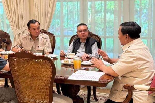 Prabowo Terima Laporan Dasco soal Rekonstruksi Pascabencana di Sumatera dan Aceh Prabowo Terima Laporan Dasco soal Rekonstruksi Pascabencana di Sumatera dan Aceh
