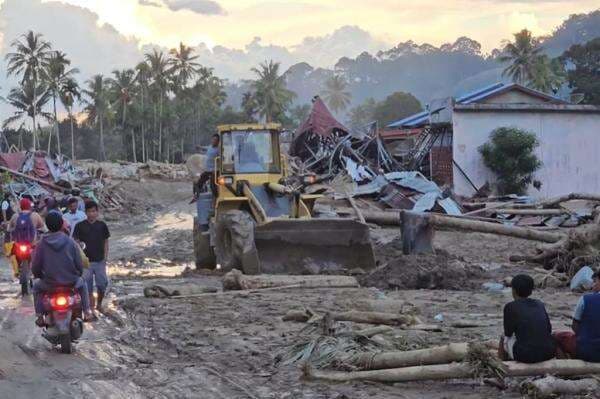 6 Rumah Sakit di Aceh Belum Pulih, Ada Pasien Harus Cuci Darah 6 Rumah Sakit di Aceh Belum Pulih, Ada Pasien Harus Cuci Darah