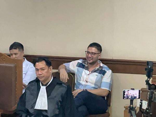 Mengejutkan! Teman Satu Sel Ammar Zoni Bongkar Rahasia di Dalam Penjara Mengejutkan! Teman Satu Sel Ammar Zoni Bongkar Rahasia di Dalam Penjara