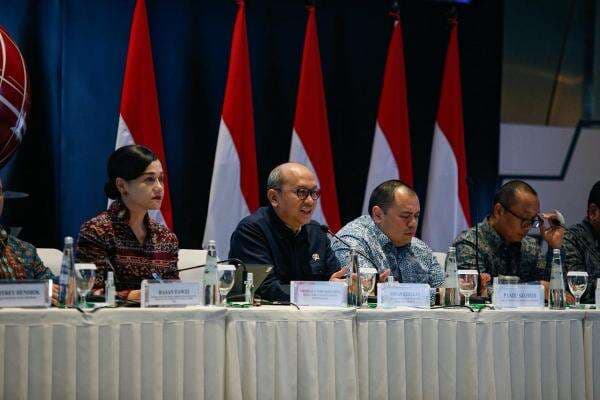 Rosan Sebut Sinyal Positif dari Investor Asing, Pasar Diproyeksi Rebound Besok Rosan Sebut Sinyal Positif dari Investor Asing, Pasar Diproyeksi Rebound Besok