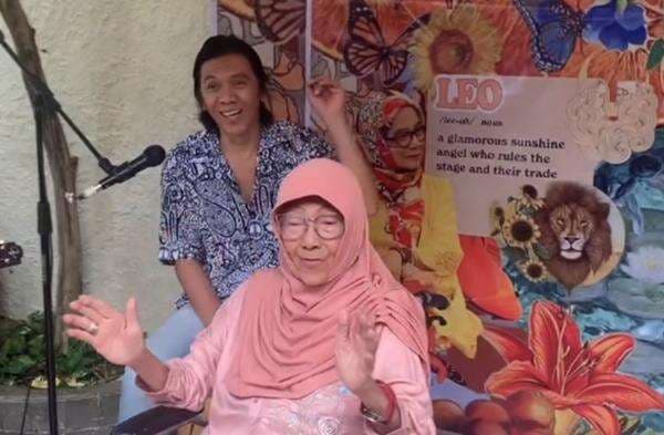 7 Fakta Menarik Bunda Iffet, Ibu Bimbim Slank yang Meninggal Dunia di Usia 87 Tahun 7 Fakta Menarik Bunda Iffet, Ibu Bimbim Slank yang Meninggal Dunia di Usia 87 Tahun