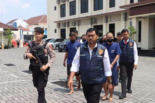 Tragis! Aqil Siraj Tewas Dikeroyok, Empat Orang Langsung Ditangkap di Demak Tragis! Aqil Siraj Tewas Dikeroyok, Empat Orang Langsung Ditangkap di Demak