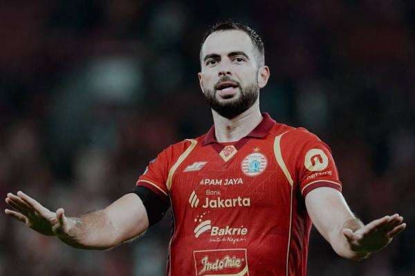 Momen Emosional Jordi Amat usai Gol Indah ke Gawang Bhayangkara FC Momen Emosional Jordi Amat usai Gol Indah ke Gawang Bhayangkara FC