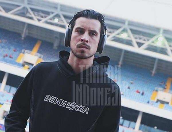 Curhat Bintang Persib Bandung Thom Haye Pertama Kali Natal Jauh dari Keluarga: Tidak Mudah, tapi Tetap Bersyukur Curhat Bintang Persib Bandung Thom Haye Pertama Kali Natal Jauh dari Keluarga: Tidak Mudah, tapi Tetap Bersyukur