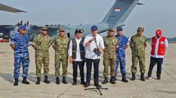 Penanganan Bencana Sumatera, Seskab Teddy Tampil Menjawab Kebutuhan Masyarakat Penanganan Bencana Sumatera, Seskab Teddy Tampil Menjawab Kebutuhan Masyarakat