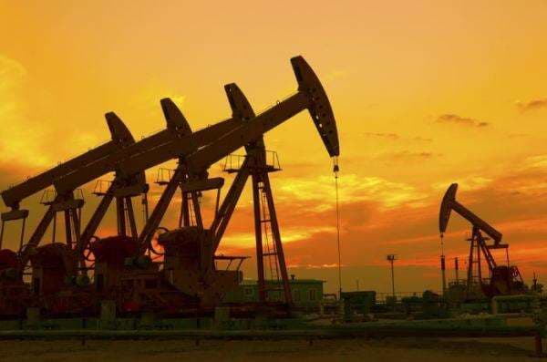 Harga Minyak Rata-rata Diproyeksi USD65 di 2026, Tertekan Pasokan yang Berlebih Harga Minyak Rata-rata Diproyeksi USD65 di 2026, Tertekan Pasokan yang Berlebih