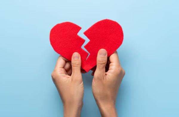 Kenapa Putus Cinta Bisa Bikin Berat Badan Turun? Ini Faktanya Kenapa Putus Cinta Bisa Bikin Berat Badan Turun? Ini Faktanya