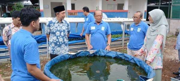 TPS 3R Katulampa Jadi Role Model Pengelolaan Sampah di Kota Bogor TPS 3R Katulampa Jadi Role Model Pengelolaan Sampah di Kota Bogor