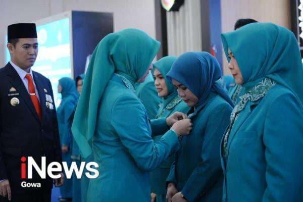 Bupati Pangkep Lantik Tim Penggerak PKK dan Pengurus Dekranasda Bupati Pangkep Lantik Tim Penggerak PKK dan Pengurus Dekranasda