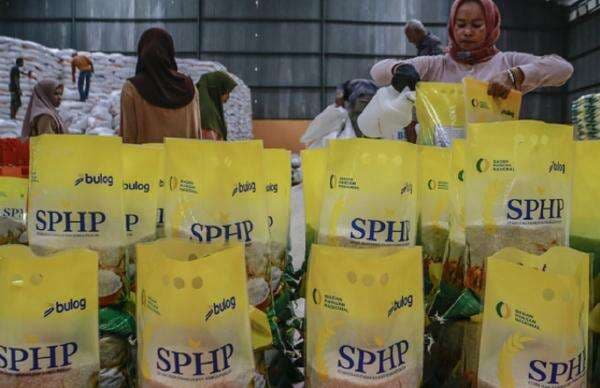 Bansos Pangan Siap Dicairkan ke 18,2 Juta Keluarga Selama 4 Bulan Bansos Pangan Siap Dicairkan ke 18,2 Juta Keluarga Selama 4 Bulan