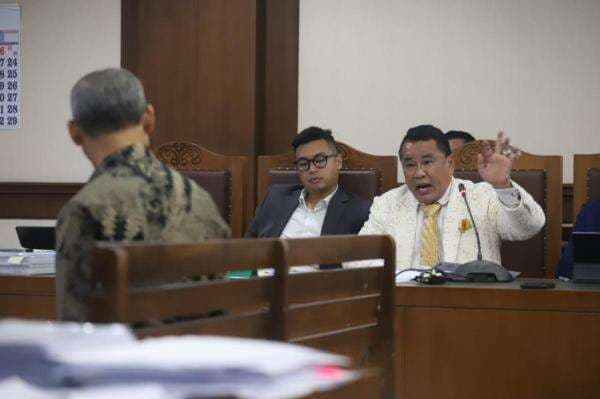 Saksi Sebut CMNP Sudah Terima Uang Jual Beli NCD, Hotman Paris: Terbukti Bukan Tukar Menukar! Saksi Sebut CMNP Sudah Terima Uang Jual Beli NCD, Hotman Paris: Terbukti Bukan Tukar Menukar!