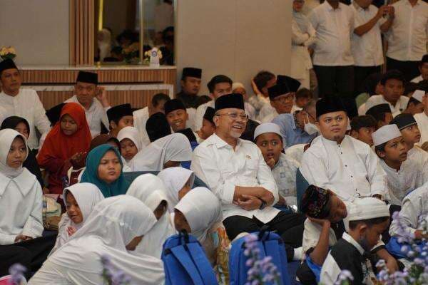 Jelang Akhir 2025, Zulhas: Kita Songsong Indonesia Lebih Baik Jelang Akhir 2025, Zulhas: Kita Songsong Indonesia Lebih Baik