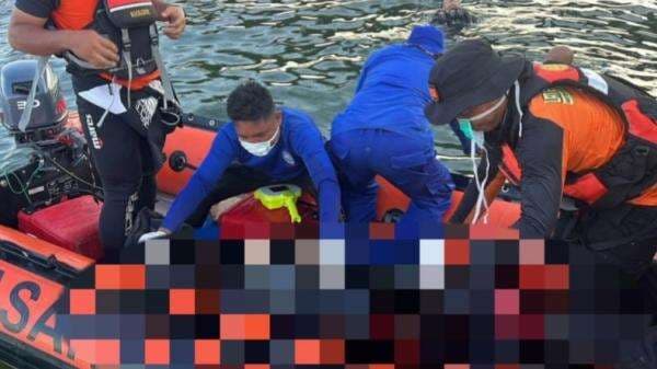 Lompat dari Jembatan Teluk Kendari Usai Chat dengan Pacar, Gadis 19 Tahun Ditemukan Tewas Lompat dari Jembatan Teluk Kendari Usai Chat dengan Pacar, Gadis 19 Tahun Ditemukan Tewas