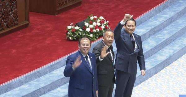 Usai Disahkan Jadi Deputi Gubernur BI 2026-2031, Thomas Djiwandono Akan Dilantik di MA Usai Disahkan Jadi Deputi Gubernur BI 2026-2031, Thomas Djiwandono Akan Dilantik di MA