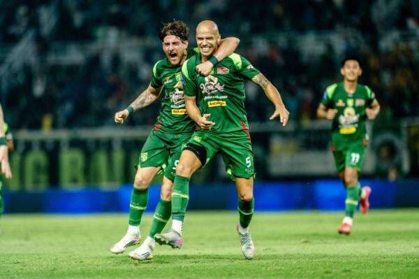 Persebaya Siap Hancurkan Borneo FC di GBT, Uston Nawawi Kantongi Jurus Rahasia Persebaya Siap Hancurkan Borneo FC di GBT, Uston Nawawi Kantongi Jurus Rahasia