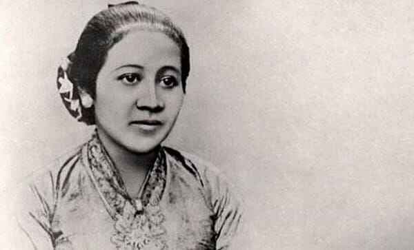 Mengenang Perjuangan Kartini di Dunia Pendidikan hingga Lahirnya Beasiswa Mengenang Perjuangan Kartini di Dunia Pendidikan hingga Lahirnya Beasiswa