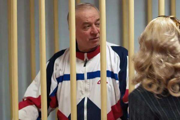 Investigasi Inggris: Putin Perintahkan Peracunan Agen Rusia dengan Novichok Investigasi Inggris: Putin Perintahkan Peracunan Agen Rusia dengan Novichok