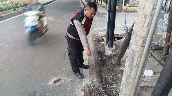 Mobil Senggol Motor di Ciledug Gara-Gara Pengendara Cekcok, 1 Tewas Mobil Senggol Motor di Ciledug Gara-Gara Pengendara Cekcok, 1 Tewas