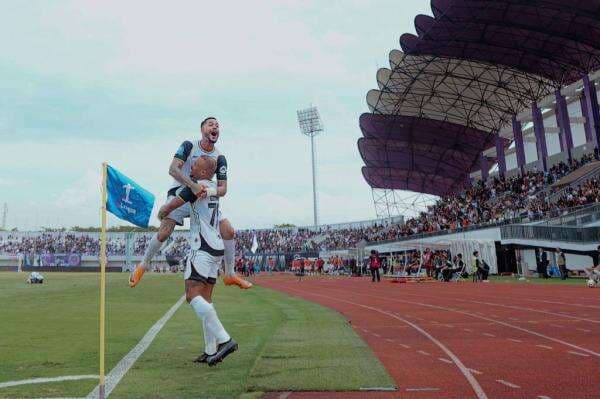 Mauricio Souza Bongkar Kunci Kemenangan Persija Usai Tumbangkan Persita 2-0 Mauricio Souza Bongkar Kunci Kemenangan Persija Usai Tumbangkan Persita 2-0