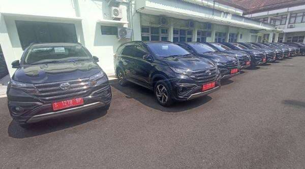 Dibeli Tahun 2022, Segini Harga Mobil Dinas Pemkab Bojonegoro yang Dipakai Mudik ke Lampung Dibeli Tahun 2022, Segini Harga Mobil Dinas Pemkab Bojonegoro yang Dipakai Mudik ke Lampung