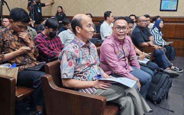 Korupsi Minyak Mentah, Begini Penjelasan Eks Wamen ESDM soal Penyewaan Terminal BBM OTM Korupsi Minyak Mentah, Begini Penjelasan Eks Wamen ESDM soal Penyewaan Terminal BBM OTM