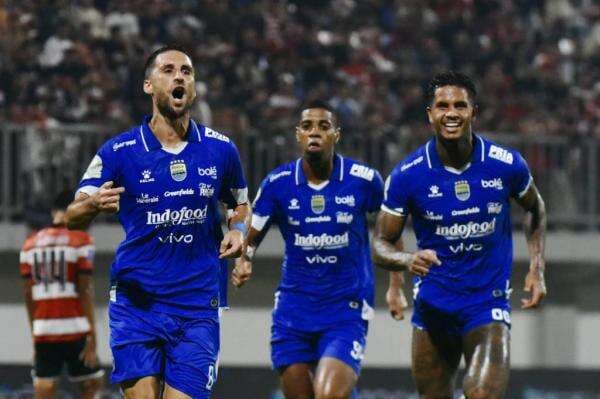Bojan Hodak Punya Cara Jenius Kembalikan Persib ke Jalur Kemenangan, Bhayangkara FC Siap-Siap! Bojan Hodak Punya Cara Jenius Kembalikan Persib ke Jalur Kemenangan, Bhayangkara FC Siap-Siap!