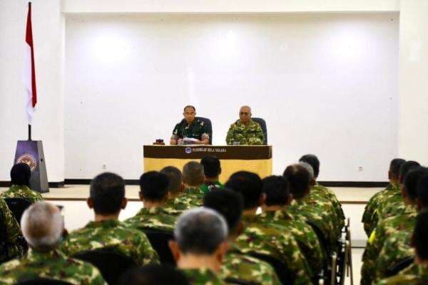 160 Wartawan Ikuti Retret PWI Pusat dan Kemenhan di Pusat Kompetensi Bela Negara 160 Wartawan Ikuti Retret PWI Pusat dan Kemenhan di Pusat Kompetensi Bela Negara